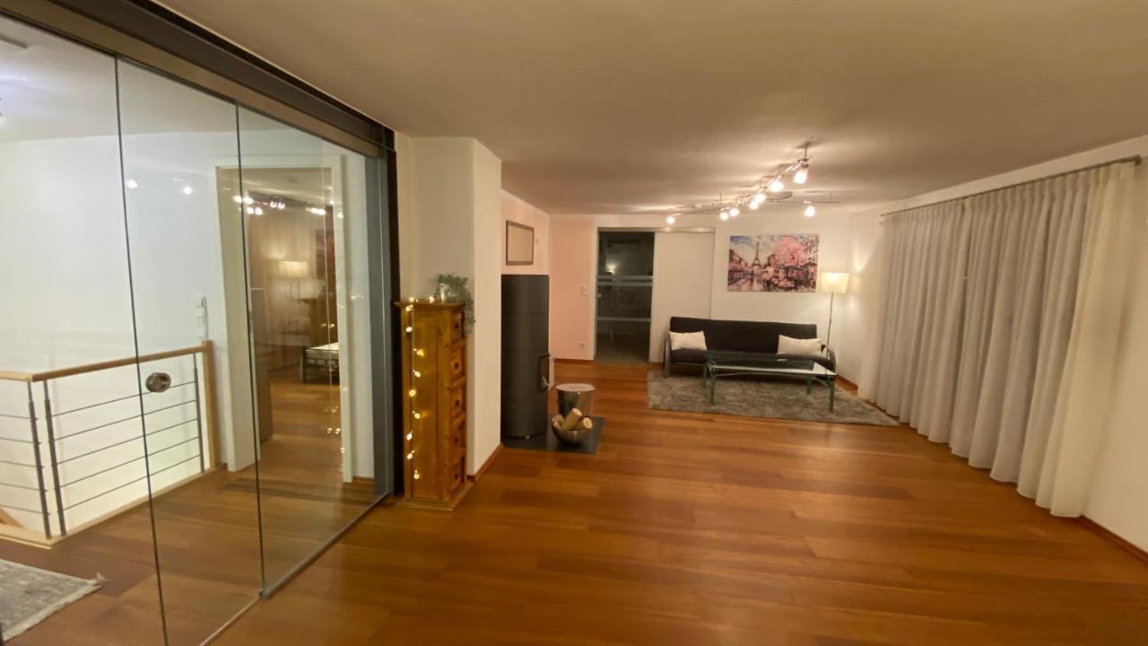 Fewo Luxus Wohnung Im Eigenen Ferienhaus, 120 Qm, Naehe Regensburg Mit Balkon, Terrasse & Garten, Gute Zuganbindung Laber Exteriör bild