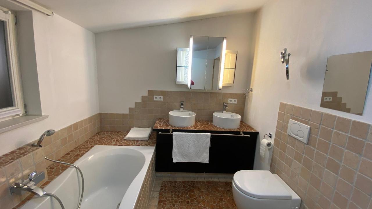 Fewo Luxus Wohnung Im Eigenen Ferienhaus, 120 Qm, Naehe Regensburg Mit Balkon, Terrasse & Garten, Gute Zuganbindung Laber Exteriör bild